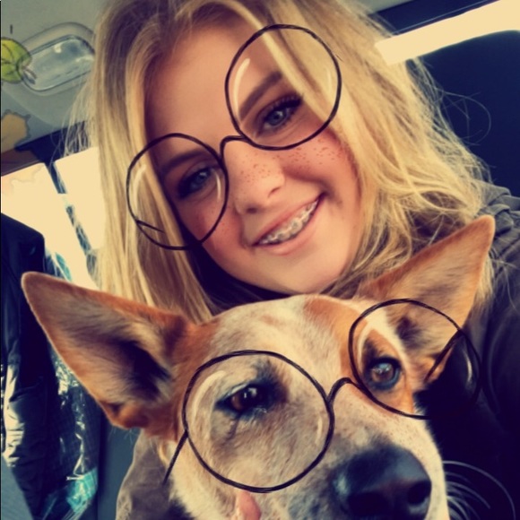 Meet your Posher, Emma - Picture 1 of 1